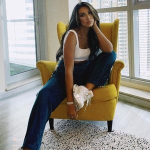 Meet your Posher, Emilie